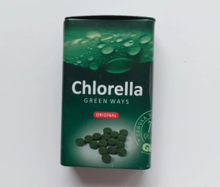 Cestovní krabička na chlorellu